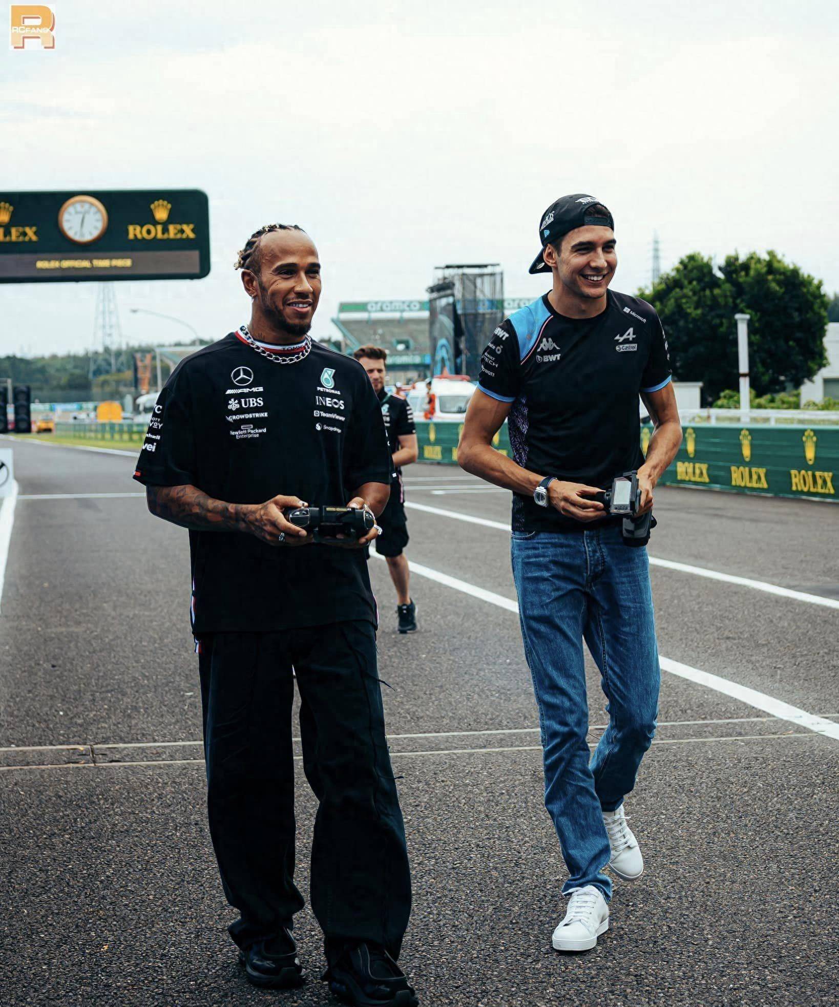 雷诺车队碾压红牛车队，汉密尔顿状态火热