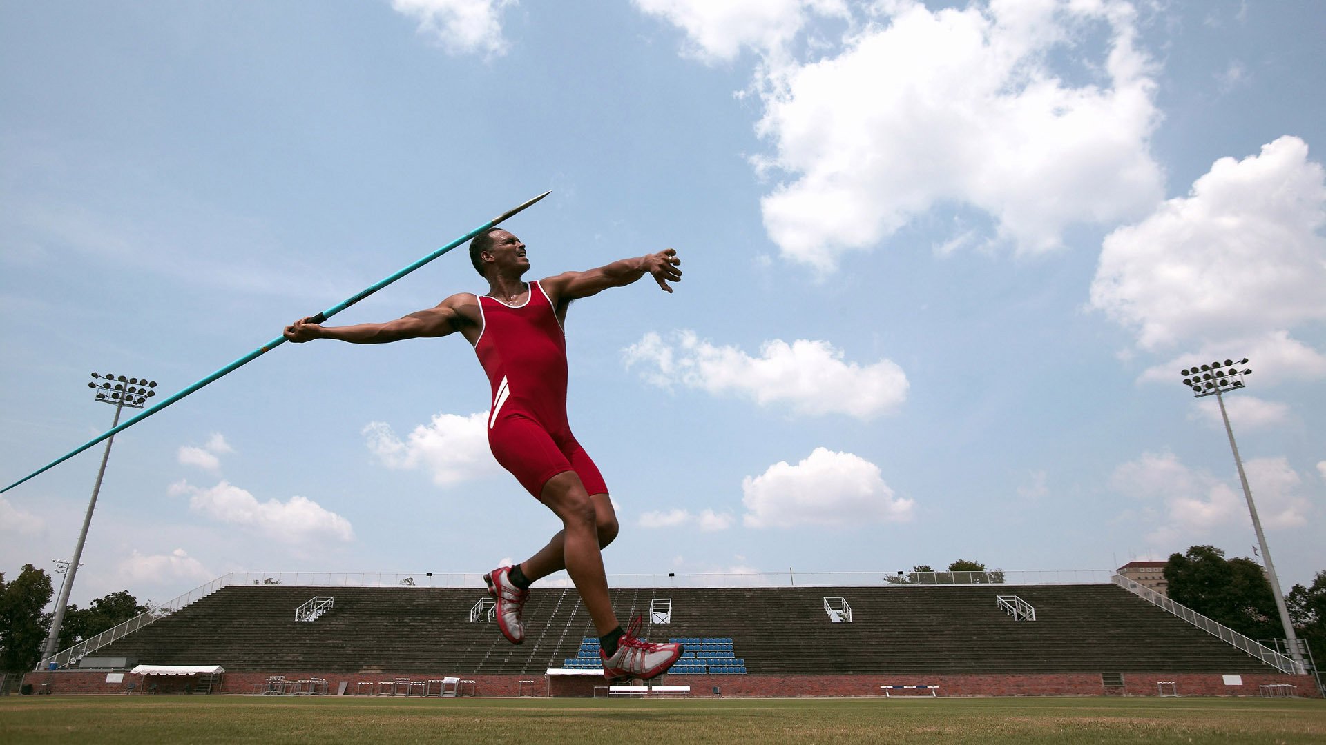 活塞拿下上海队，霍勒迪打出生涯之夜，当NBA遇见CBA，篮球的另一种可能