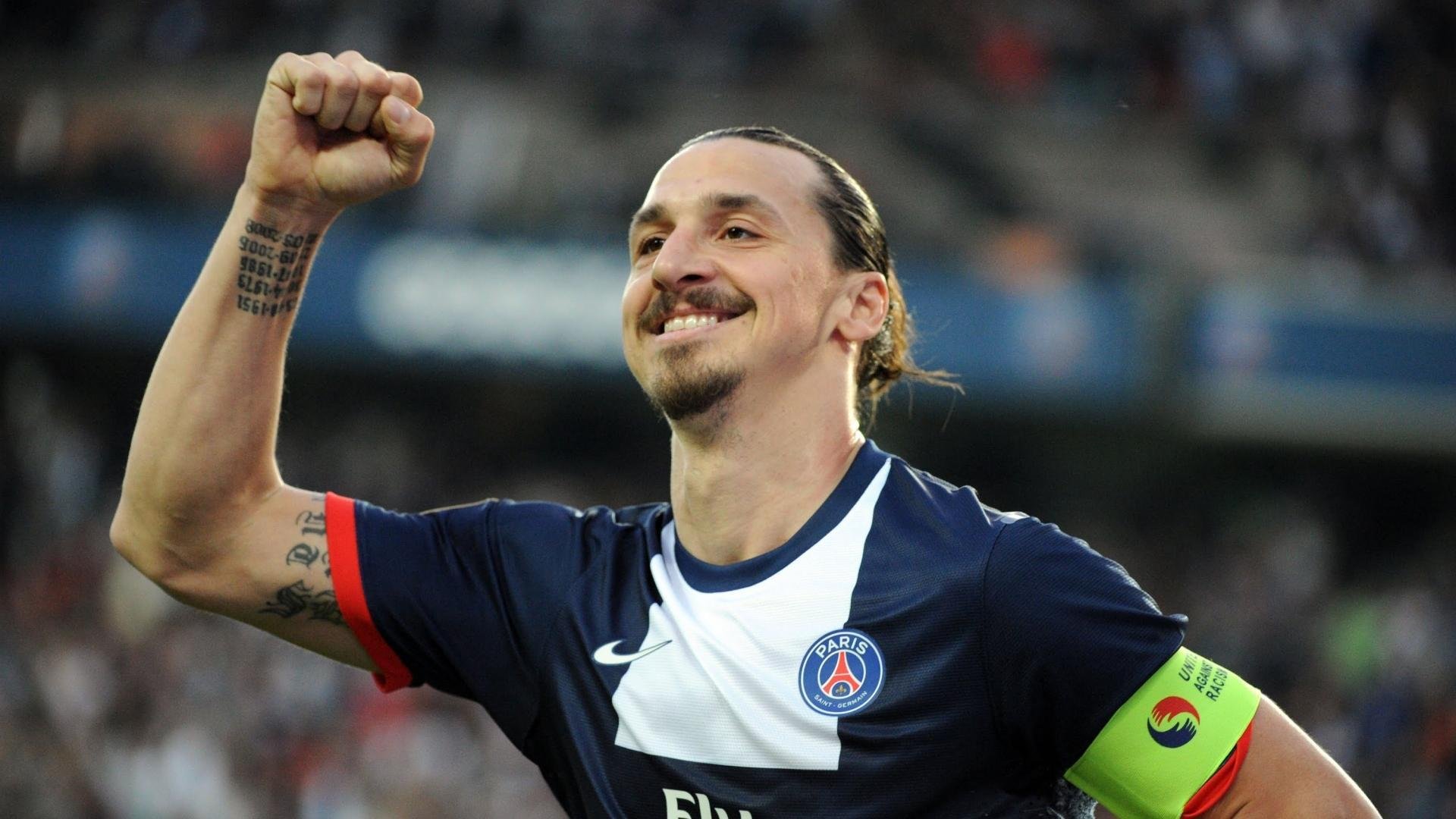 字母哥赛道狂飙，当篮球巨星在F1街道赛接管比赛